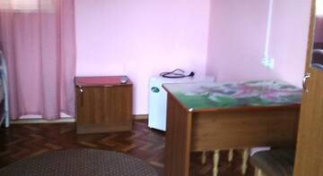 Фото номера Двухместный номер с 2 отдельными кроватями и собственной ванной комнатой Гостиница Guest house Solovinyi krai г. Архипо-Осиповка 3