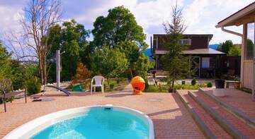 Фото номера Бунгало с видом на море Гостевой дом Villa Holiday &amp; White House г. Архипо-Осиповка 3